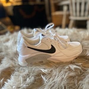 Nike air max white and gray sneaker